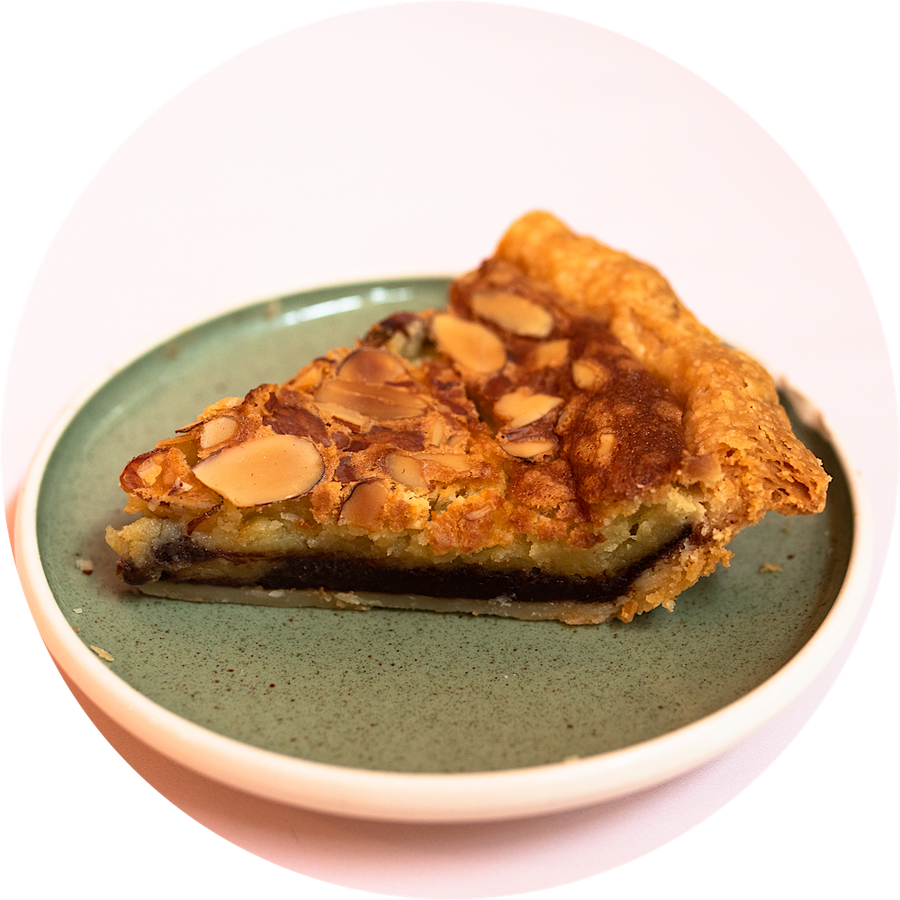 Black Bottom Almond Chess